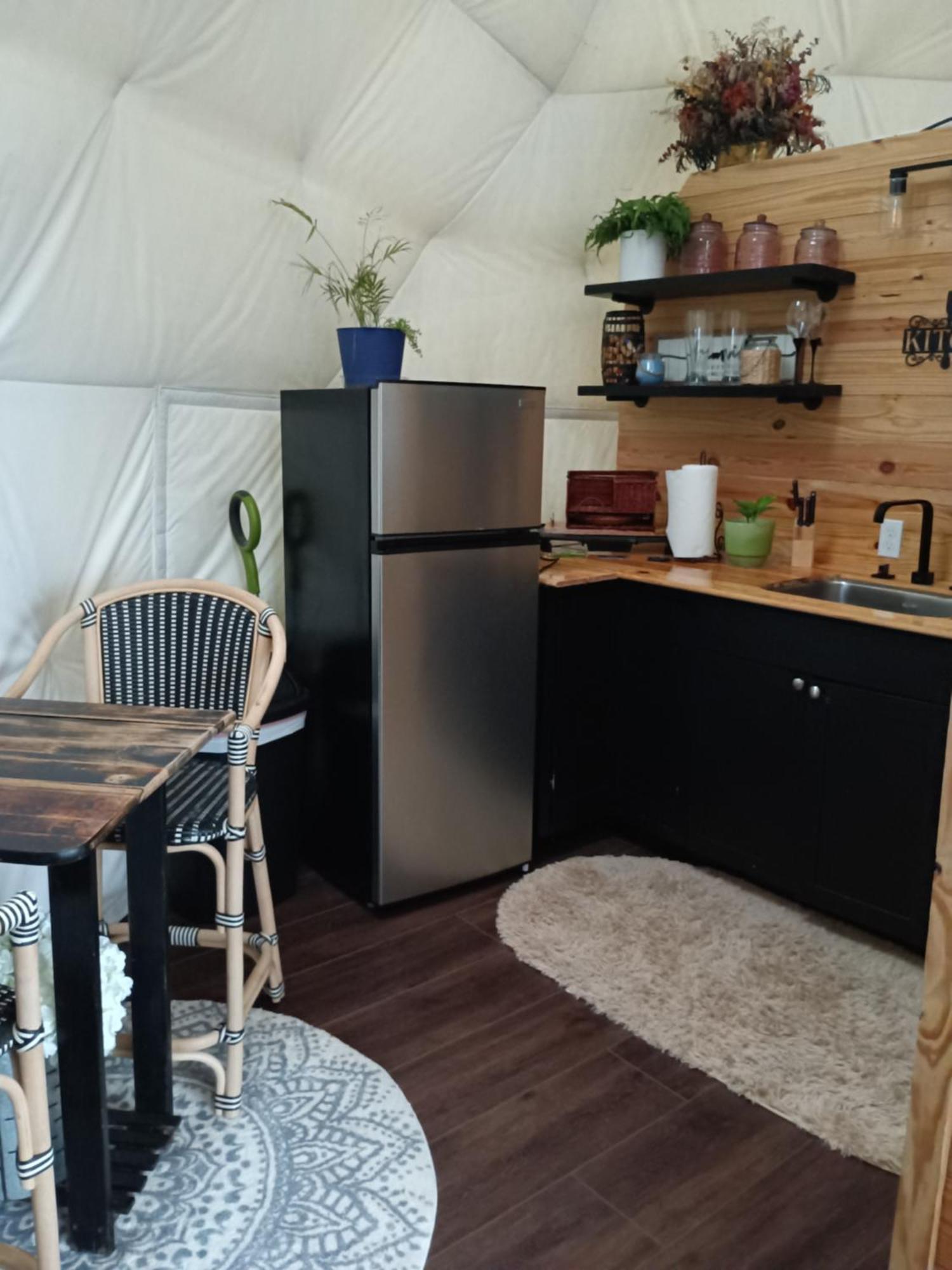 Hotel Waterfront Luxury Glamping Dome à Rogersville Extérieur photo